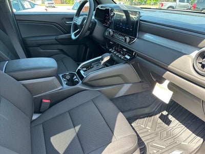 2025 Chevrolet Colorado WT/LT