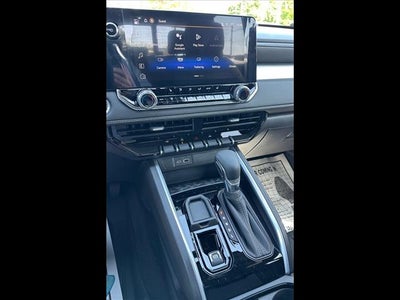 2025 Chevrolet Colorado WT/LT