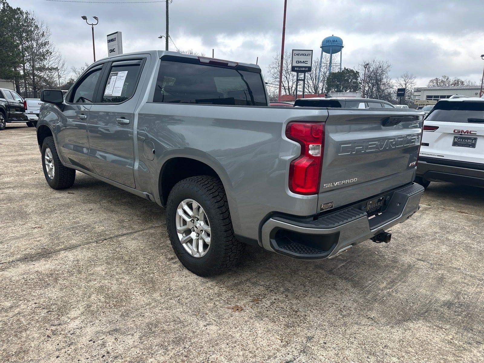 2024 Chevrolet Silverado 1500 RST