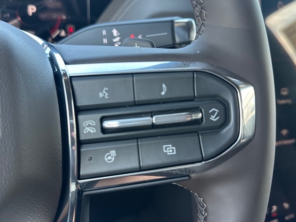 2025 GMC Yukon Elevation