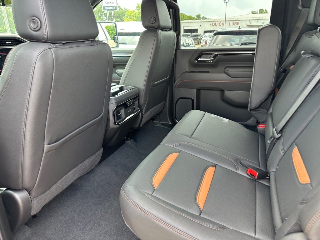 2025 GMC Sierra 2500 HD AT4