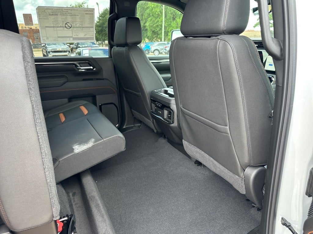 2025 GMC Sierra 2500 HD AT4