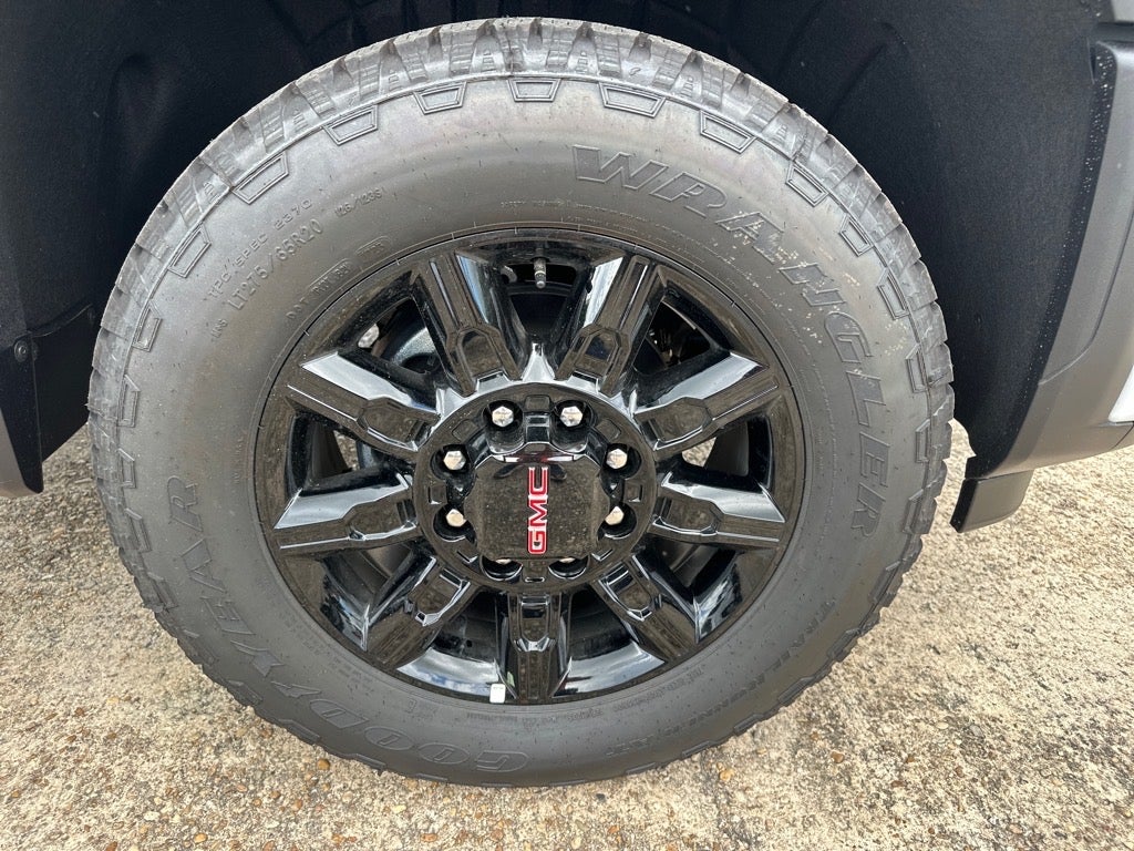 2025 GMC Sierra 2500 HD AT4