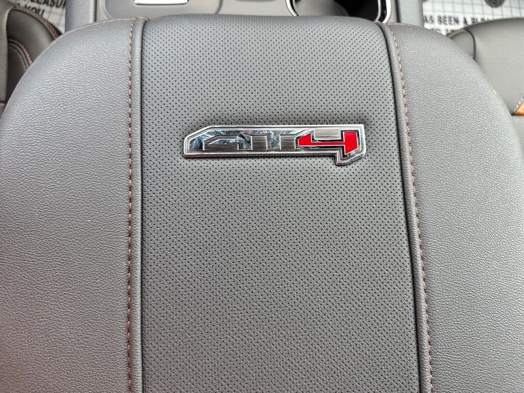 2025 GMC Sierra 2500 HD AT4