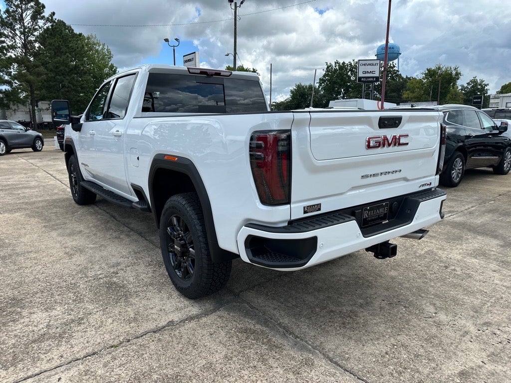 2025 GMC Sierra 2500 HD AT4