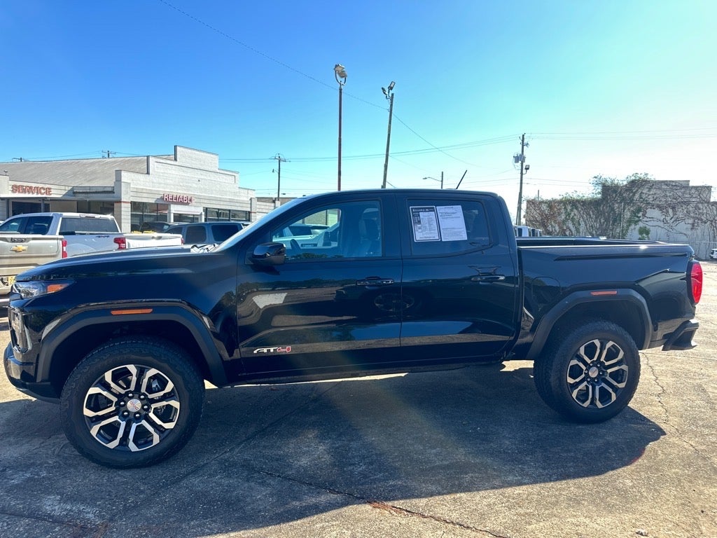 2023 GMC Canyon AT4