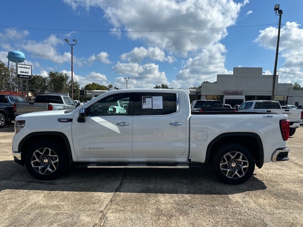 2024 GMC Sierra 1500 SLT