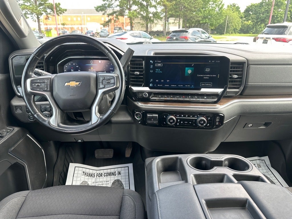 2023 Chevrolet Silverado 1500 LT - Photo 8