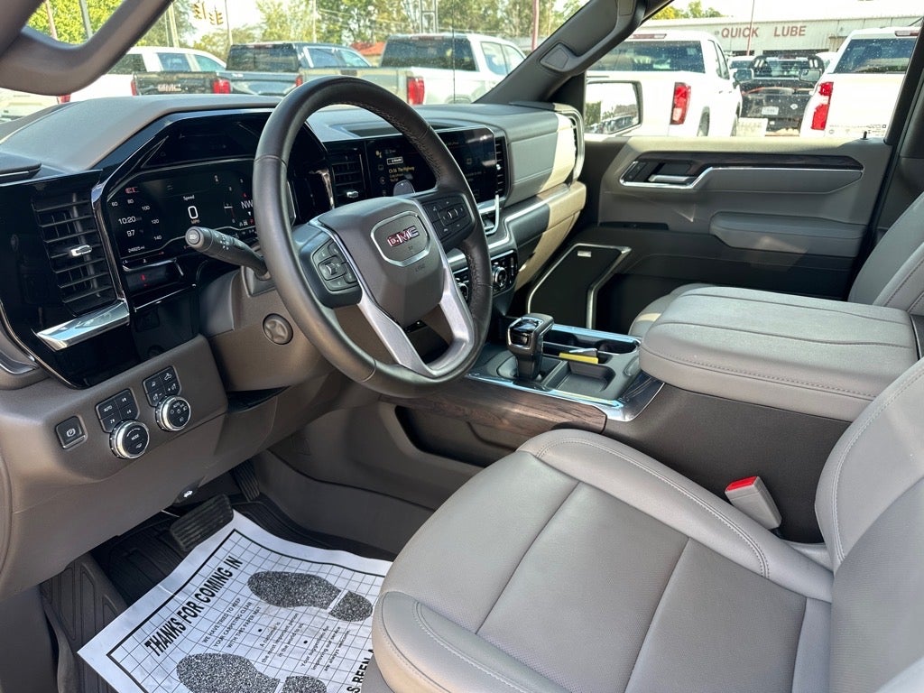 2024 GMC Sierra 1500 SLT - Photo 9